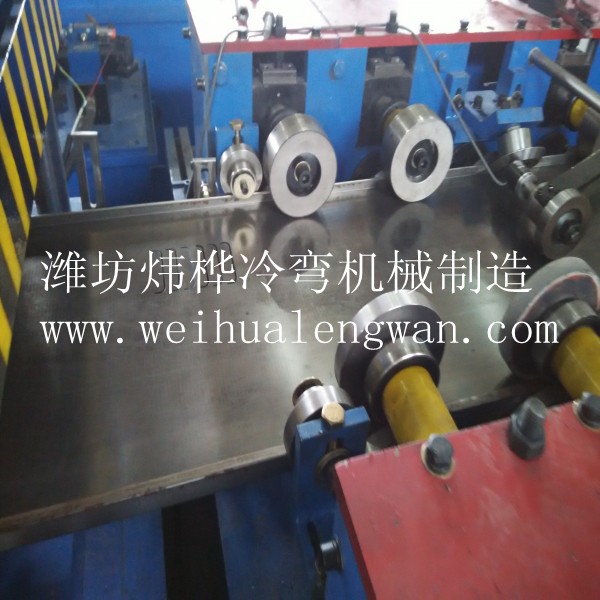 明裝箱成型機(jī)生產(chǎn)線 明裝箱成型機(jī)生產(chǎn)線