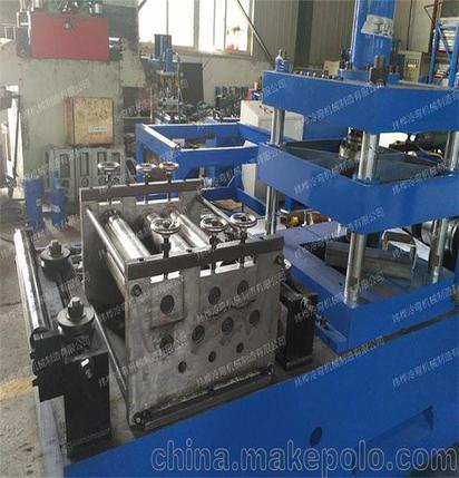 公路聲屏障自動生產機器 公路聲屏障自動生產機器