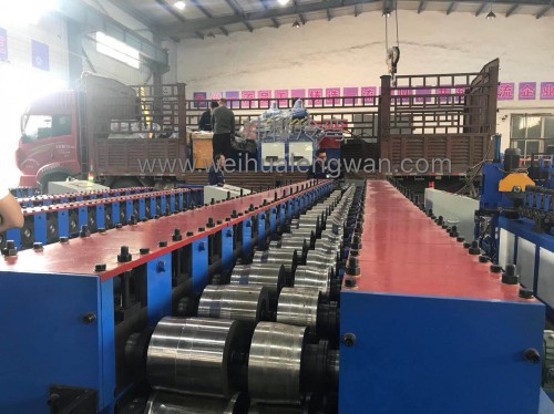 數控冷彎成型機的特點 數控冷彎成型機的特點