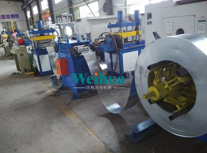 配電箱一次成型機(jī)、自動(dòng)生產(chǎn)線