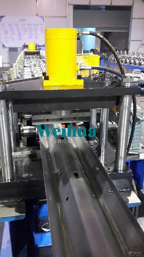 護(hù)欄板生產(chǎn)設(shè)備 2345_image_file_copy_9.jpg